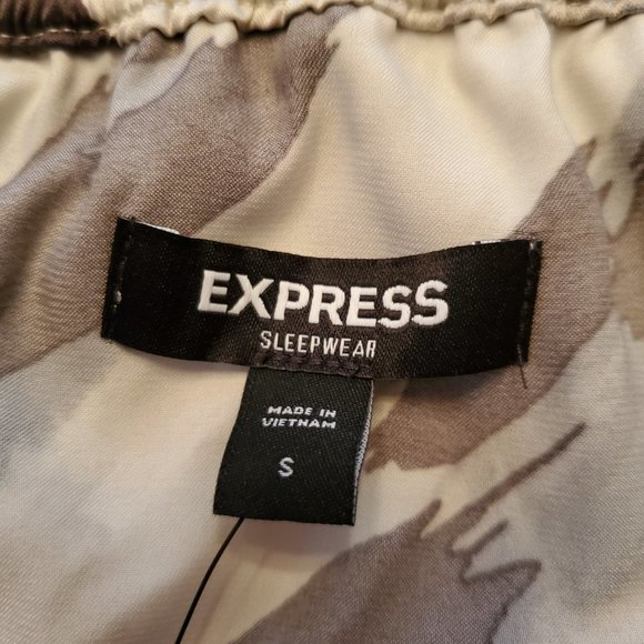 Express Sleepwear Crop Top With Overlapping Butterfly Panels In The Back Sz S - Picture 13 of 14